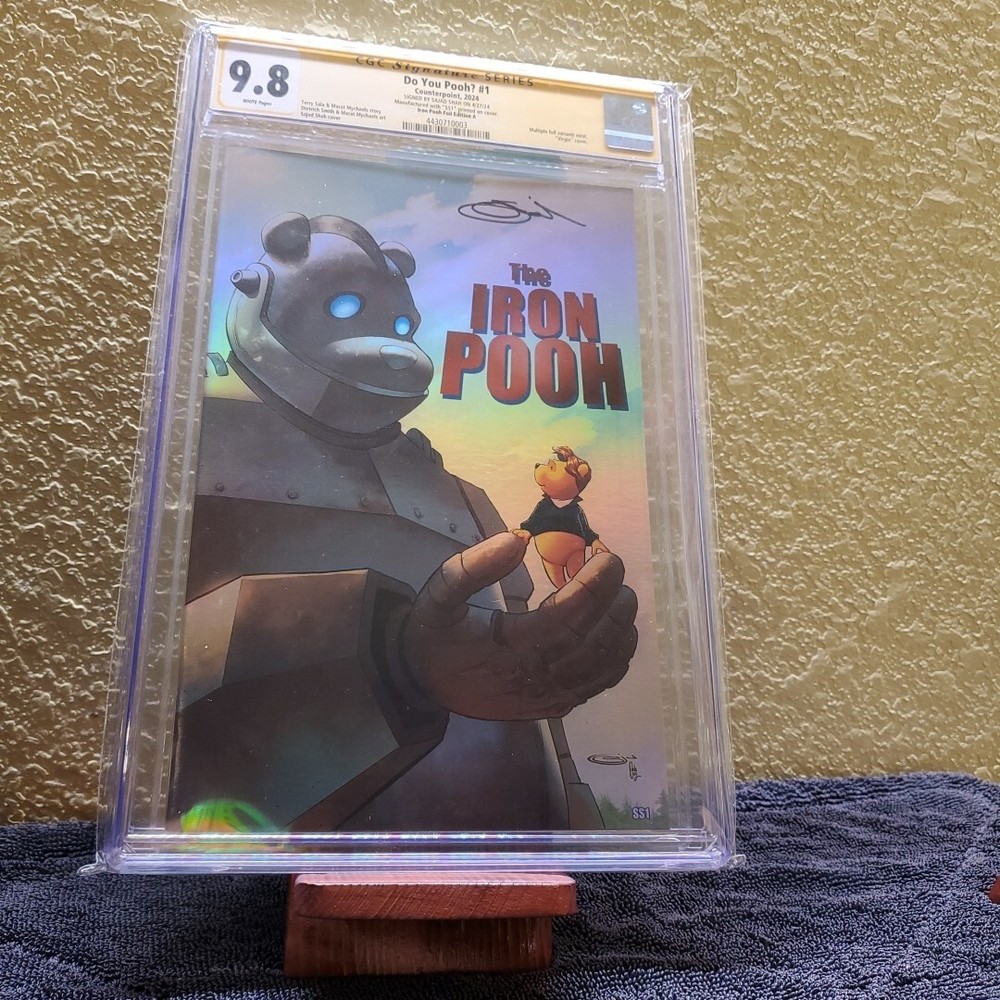 Custom Handmade 🧩 Solid Wood 🪵 Comic Book Display - Phone Holder - CGC Book🔥