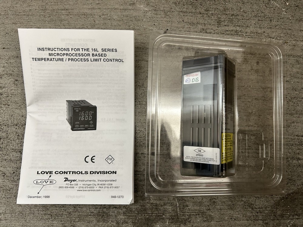 DWYER Temperature Controller: 16L, RTD/Thermocouple, Universal Input, 100 / 240V