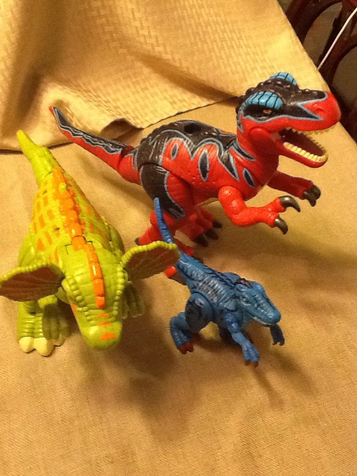 3 plastic dinosaurs, assorted lot. Imaginext