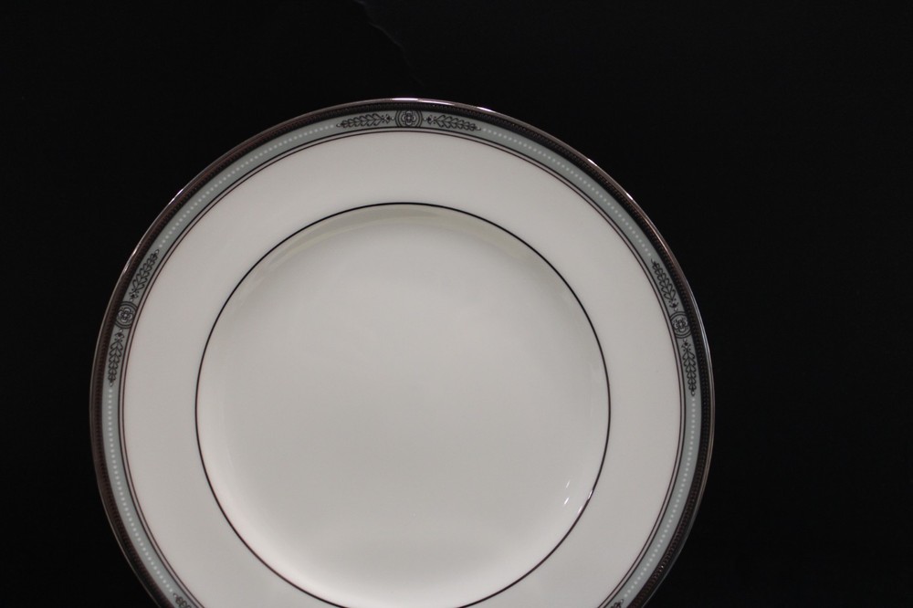 Noritake Fullerton 8 Salad Plates 8 1/4"