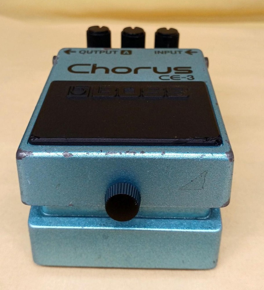 BOSS CE-3 Chorus Guitar Effect Pedal Used
