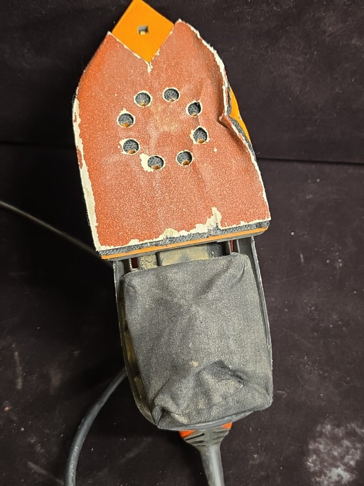 Black and Decker Sander Polisher MS700 With Case +