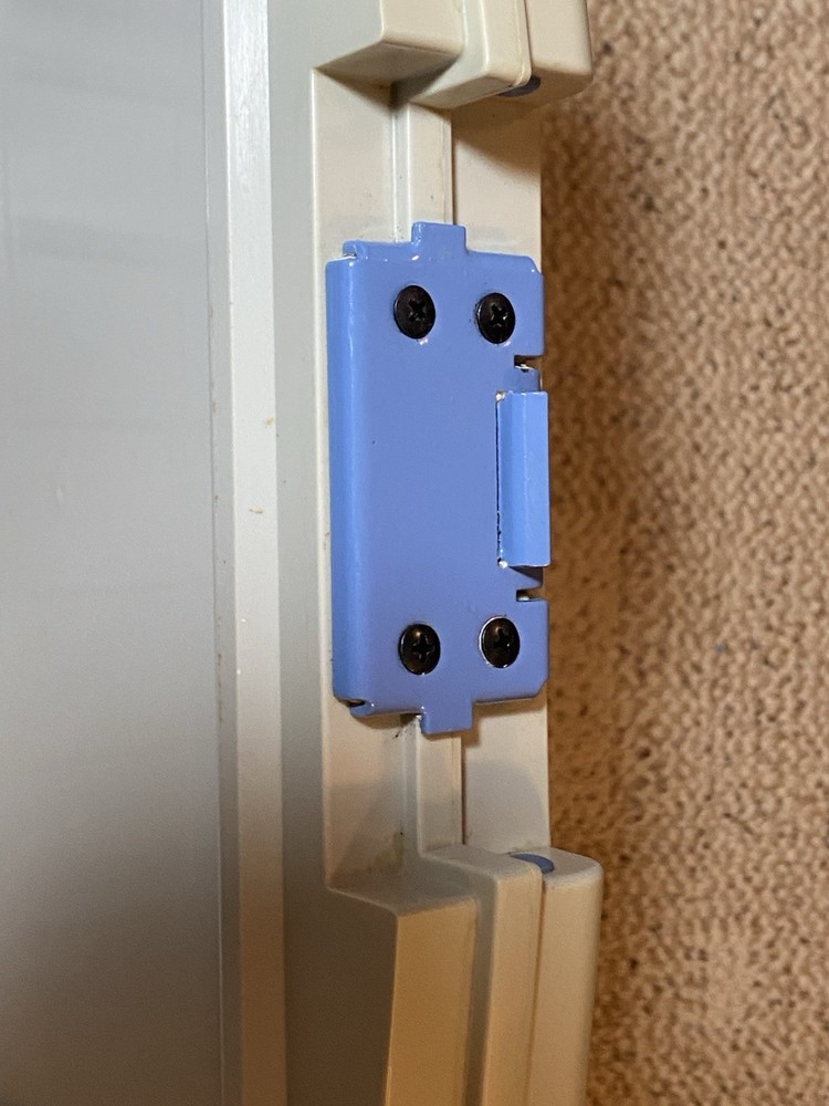 Brinks Home Security Fire, Water, Safe, Lock Box