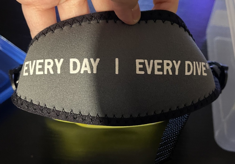 Oceanic Shadow Mask Neo Strap