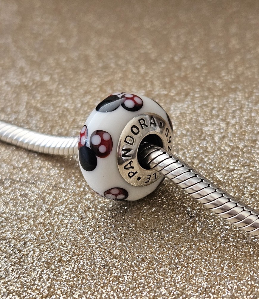 Authentic Pandora Silver Classic Minnie Mouse Murano Charm