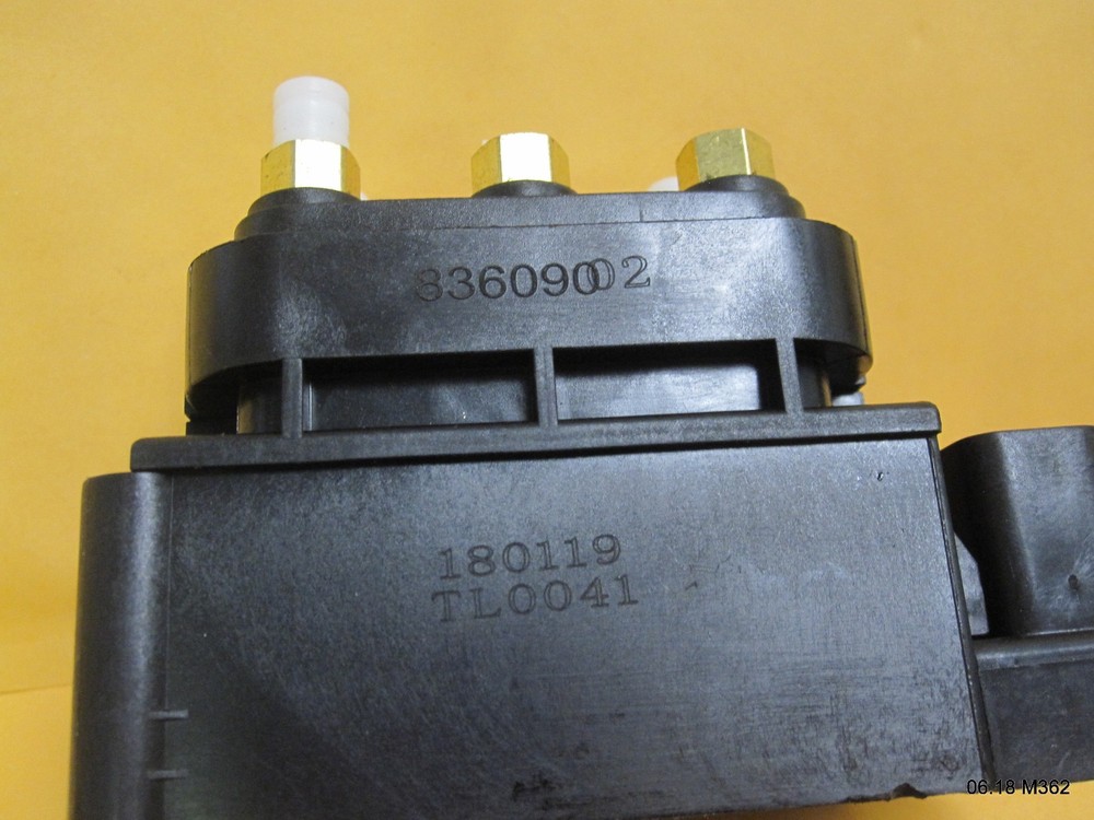Six-Post Ignition Coil Pack 836090 02 180119
