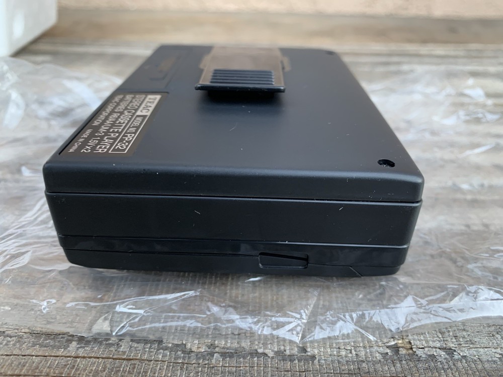 Teac PP-32 Walkman Cassette Player Fully Working