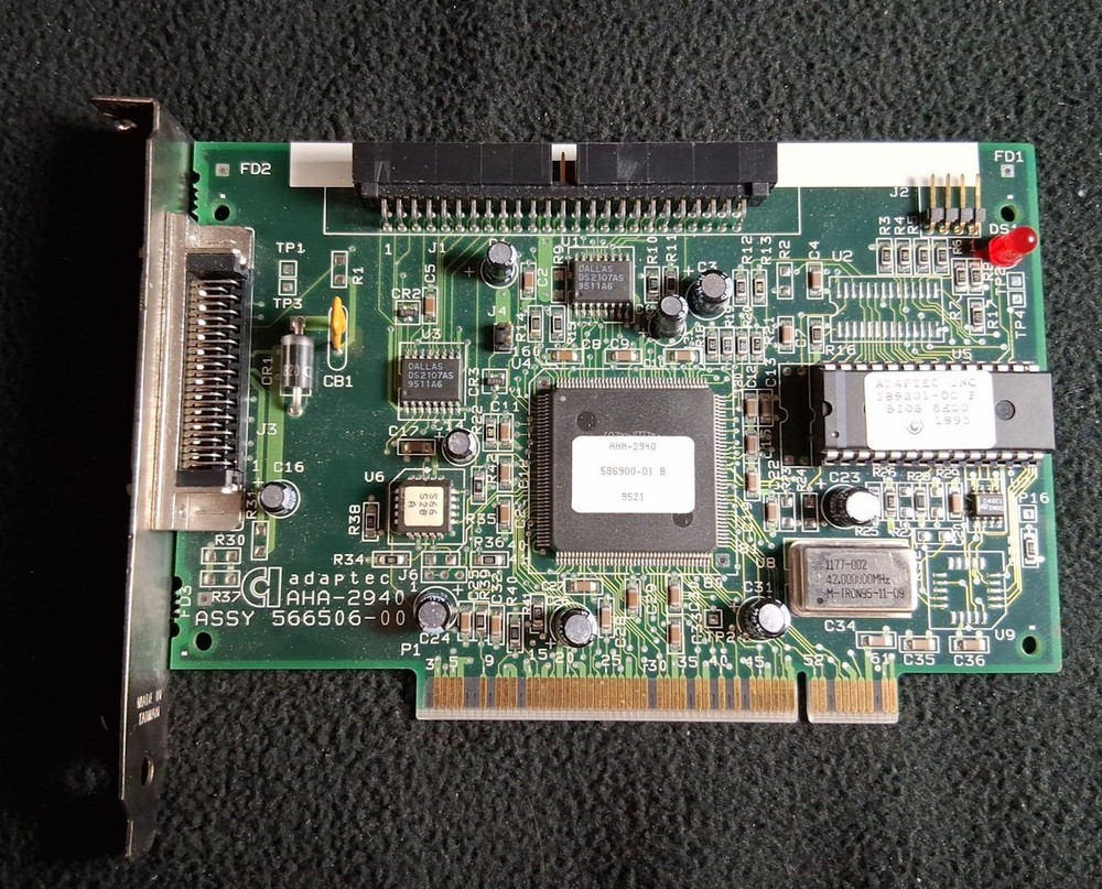 1993 Adaptec AHA-2940 Ultra SCSI Host Adapter Controller