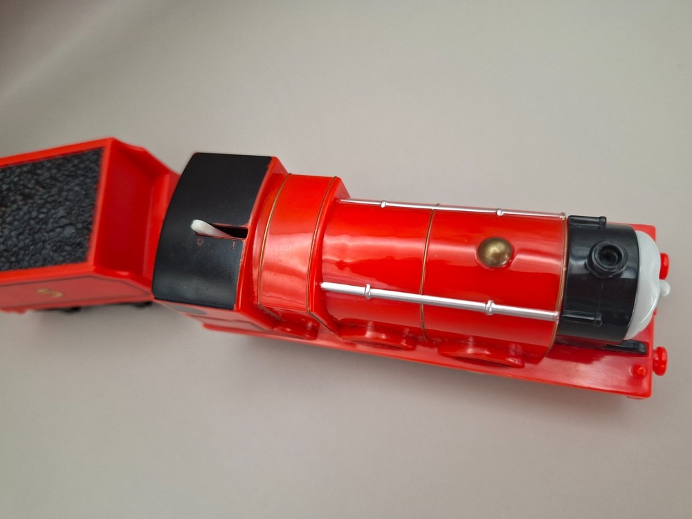 Scared James Trackmaster Train Motorized - 2013 Mattel Thomas the Tank Engine