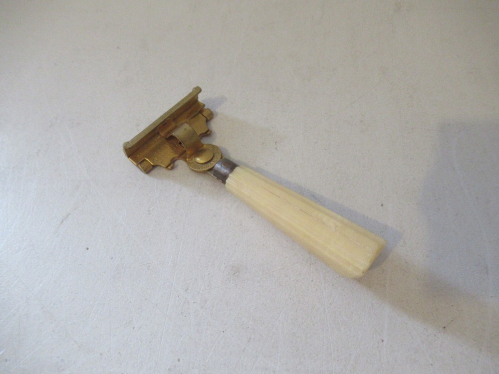 Vintage Schick Everysharp Injector razor