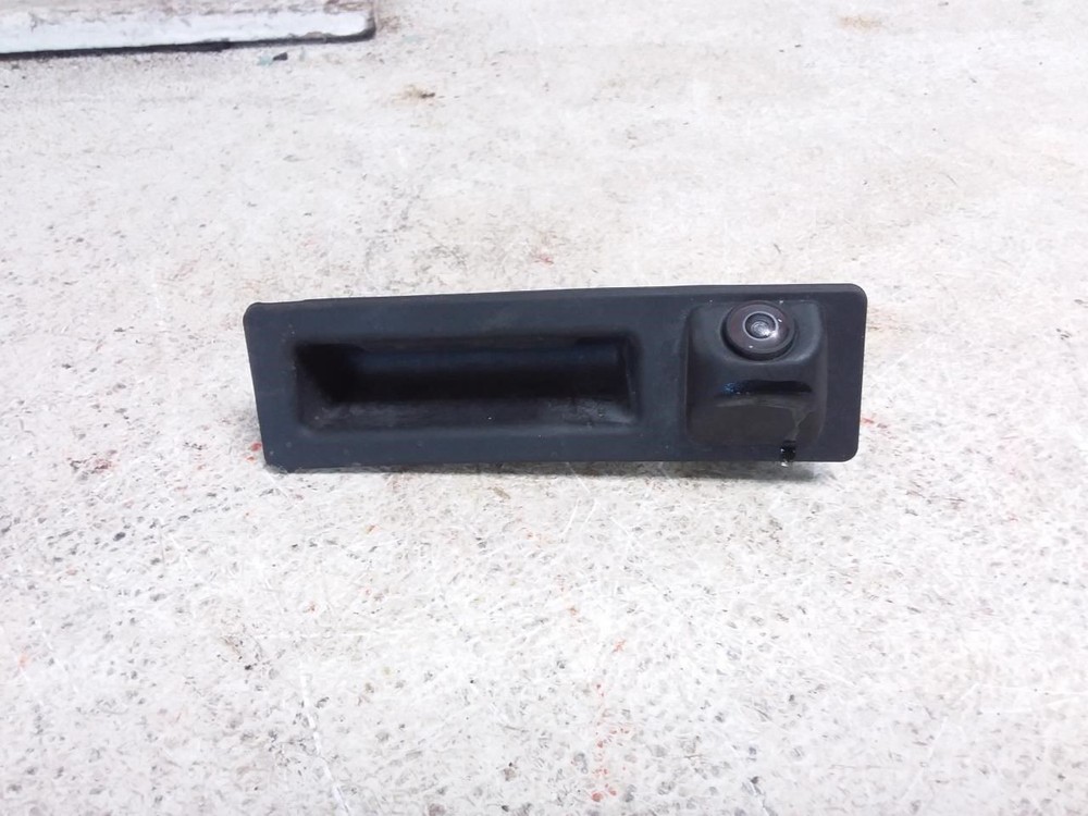 2019 BMW X6M REAR SURROUND VIEW CAMERA WITH HANDLE