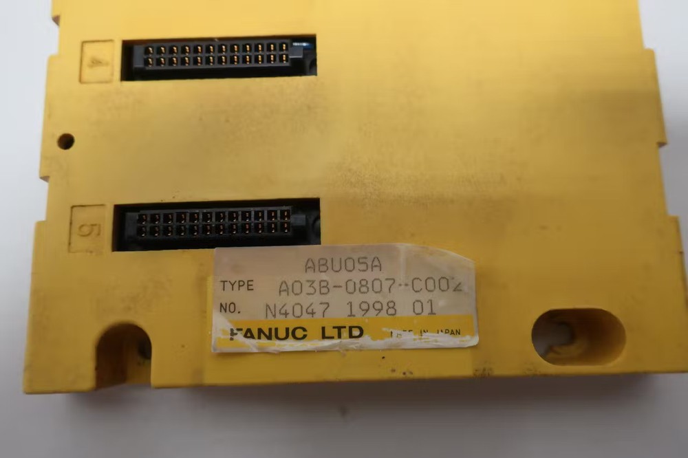 Fanuc A03B-0807-C002 5-slot Base Unit Module
