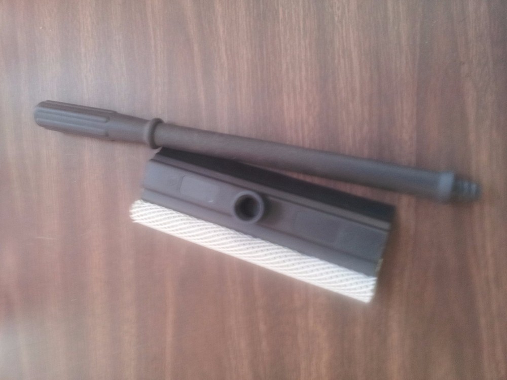 WINDOW/WINDSHIELD 20" SQUEEGEE WITH RUBBER SCRAPER & HANDLE/CARS/GAS STATIONS
