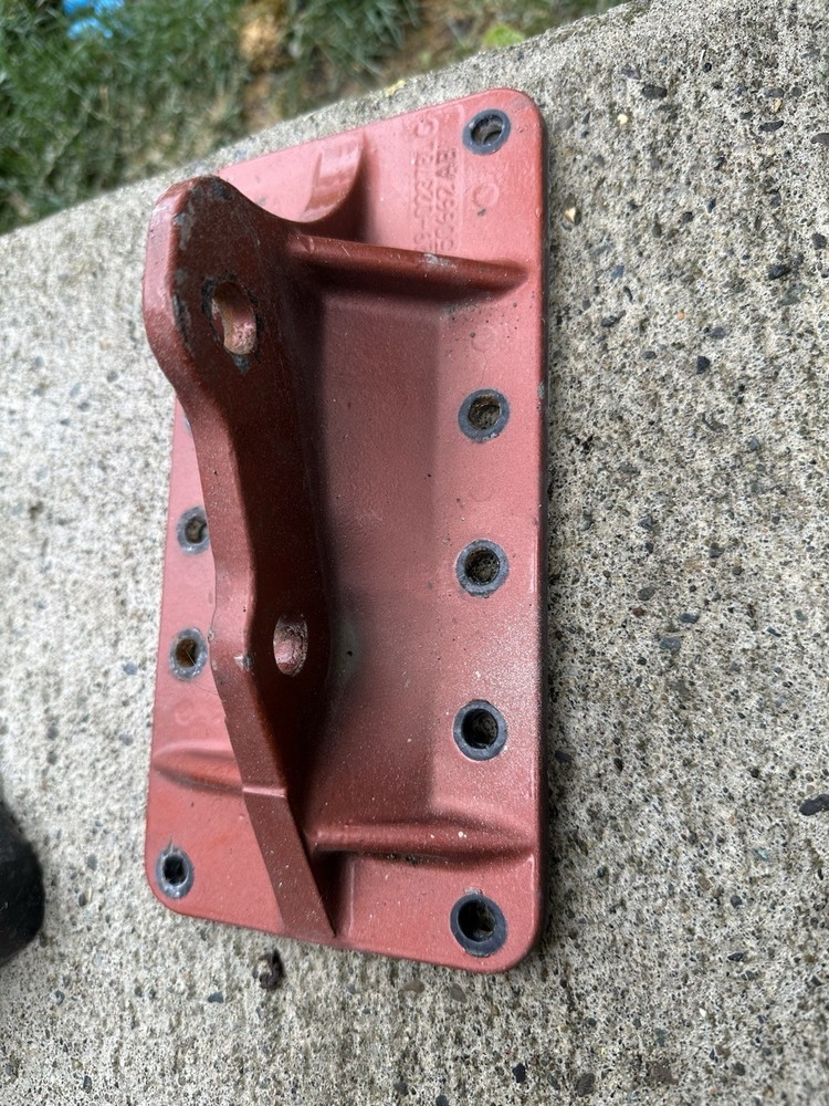 Peterbilt Sleeper Connector - Hanger, mount, support, bracket 29-02378L
