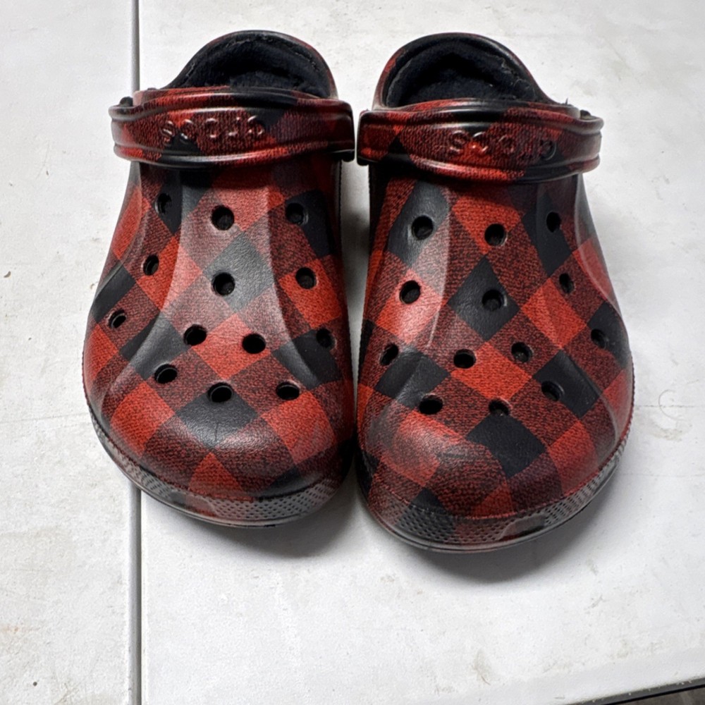 Crocs Plaid Lined Lightweight Comfort Clogs Red Black