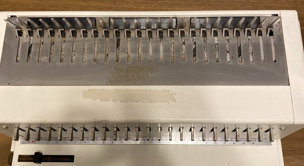 Akiles Megabind-1 Comb Binding Punch & Opener (READ DESCRIPTION)