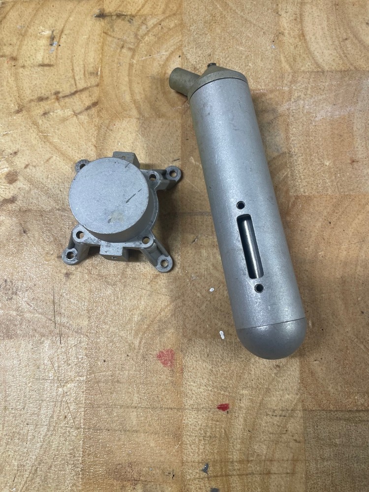 K & B MUFFLER AND ENGINE MOUNT BACK PLATE