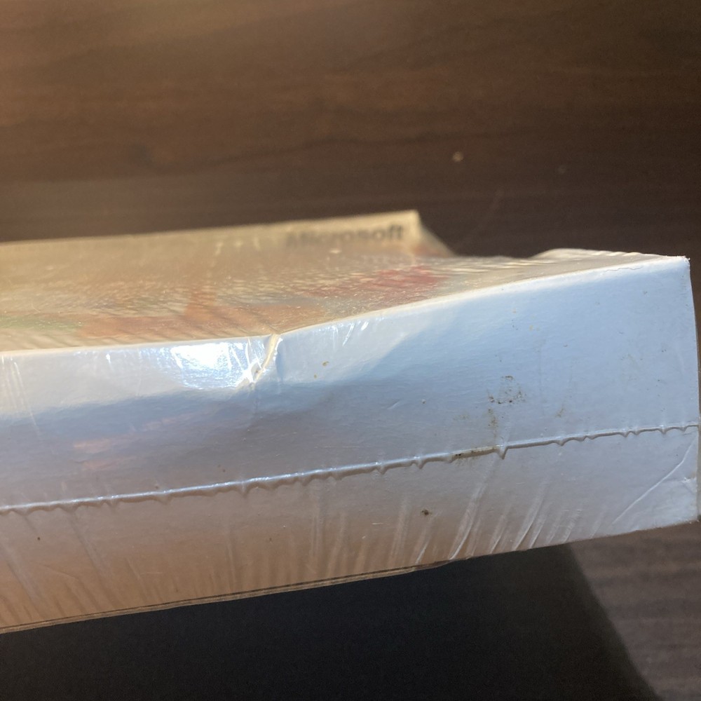 (NEW) Microsoft Windows 2000 Professional Retail Box Sealed (Upgrade Version)