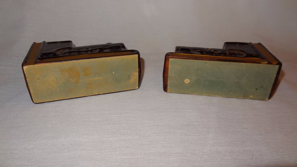 Vintage Japan Redware Train Engine Bookends Black Red And Gold