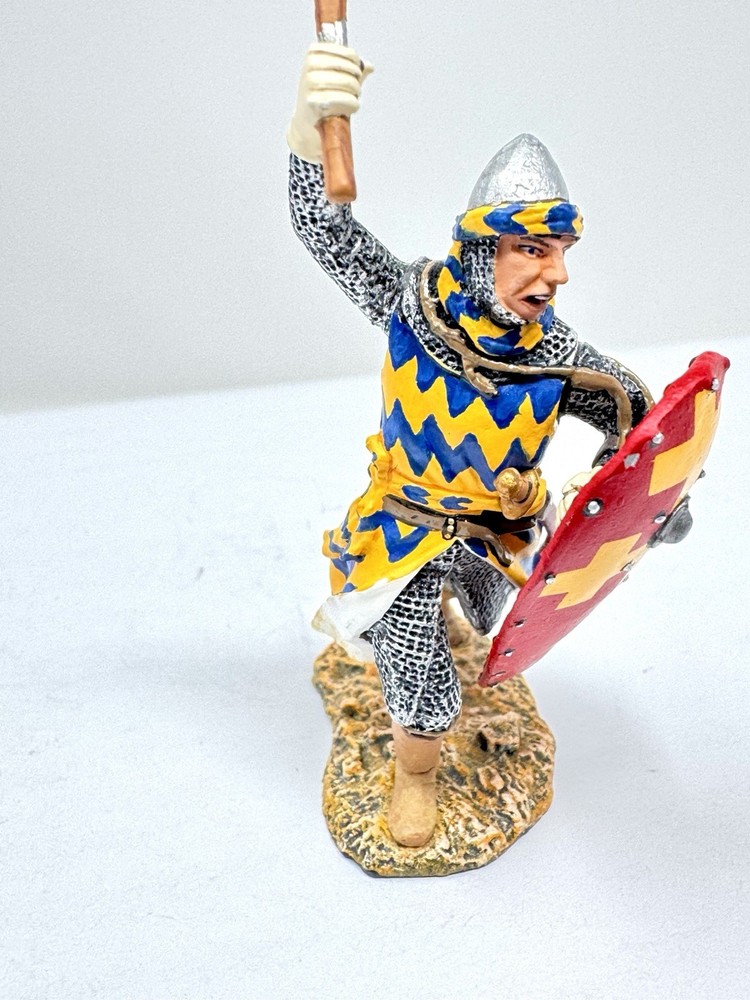 King & Country MK023 Crusaders Attacking w Axe Retired
