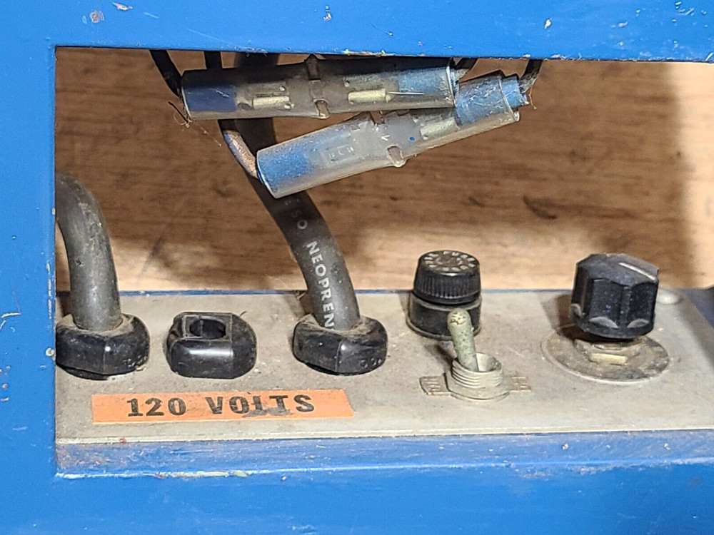 Moorfeed Corp. Vibratory Feeder, 120V model 74101