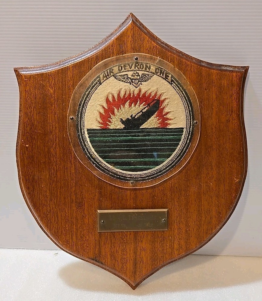 US Navy AIR DEVELOPMENT SQUADRON ONE AIR DEVRON PATCH ON 12" SERVICE PLAQUE 1962