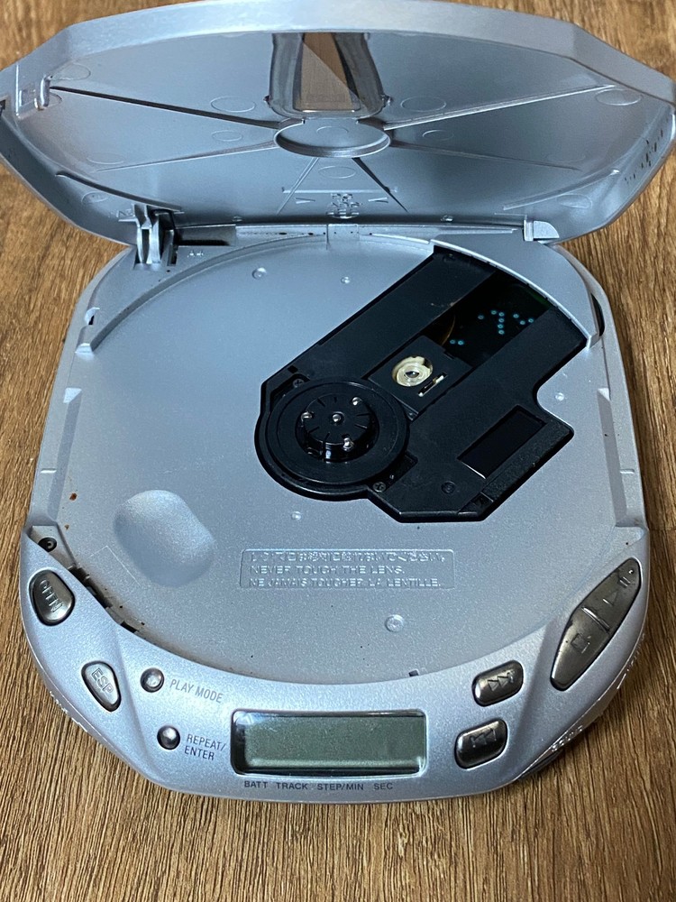 Sony Discman ESP2 Model D-E456CK Groove CD Player Tested Working READ