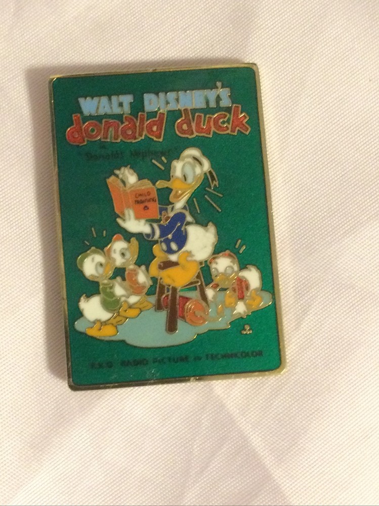 Assorted Disney’s Donald Duck Magnets (6)