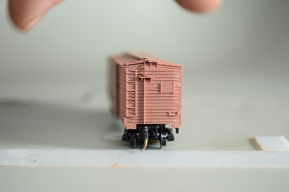 4894 Micro Trains 40' BOX car UN DEC UN PAINTED