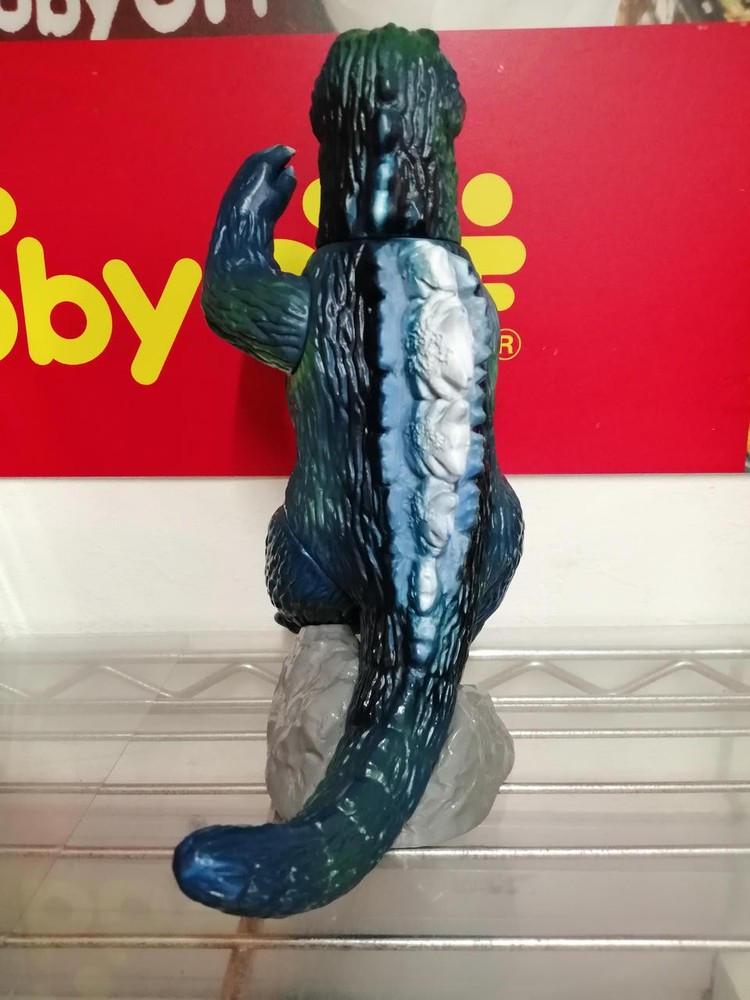She Goji Kaiju Daisenso Bear Model