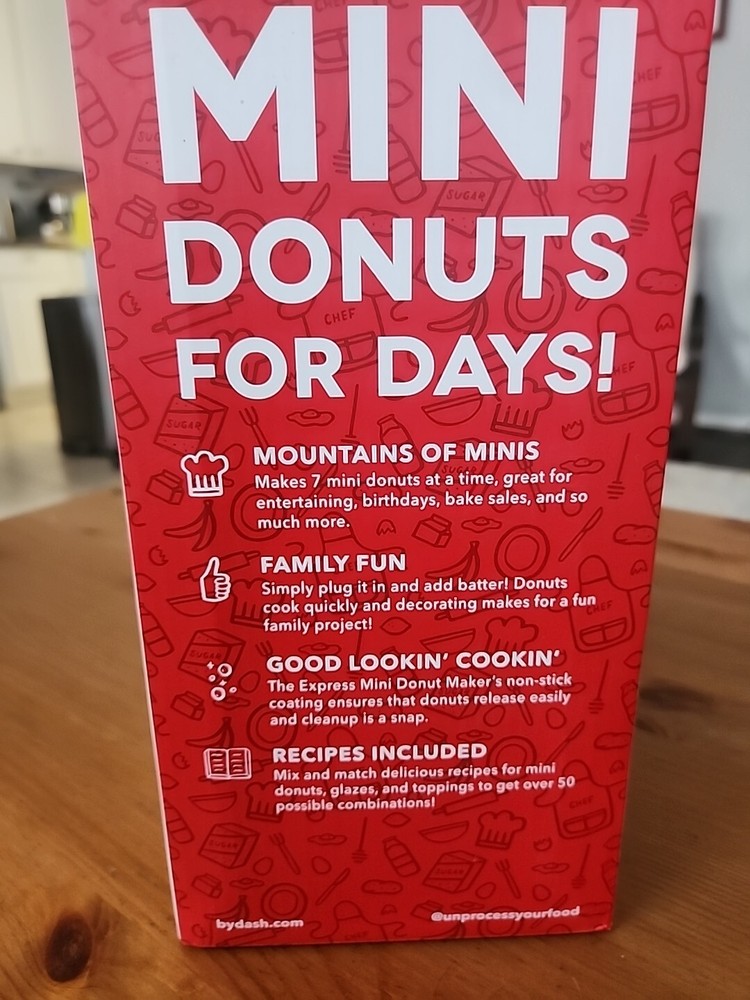 Mini Donut Maker Machine Breakfast Snacks Makes 7 Doughnuts Non-Stick Surface