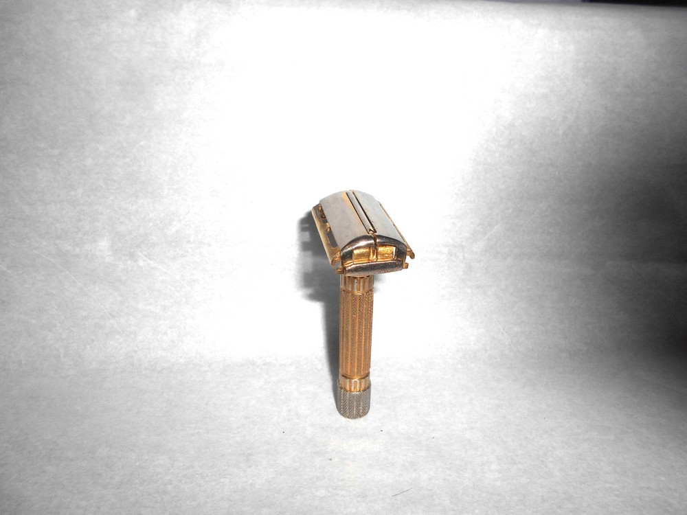 Gillette Aristocrat 1945 46 TTO DE Gold Nickle