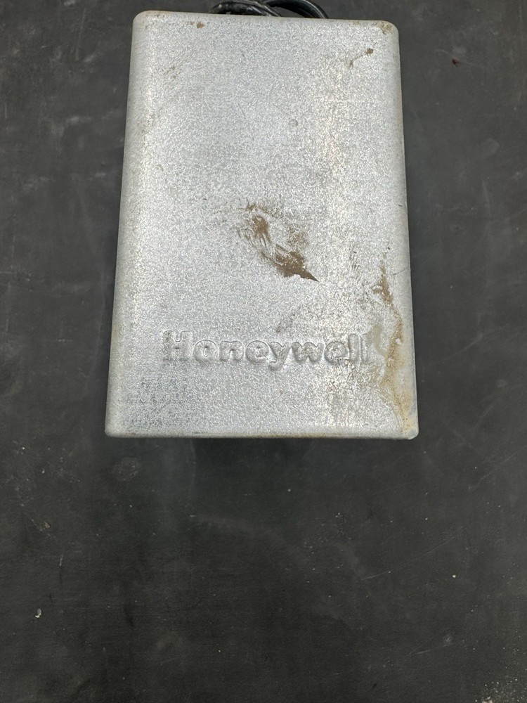 Honeywell V8043A1029 Motorized Zone Valve Removable Powerhead