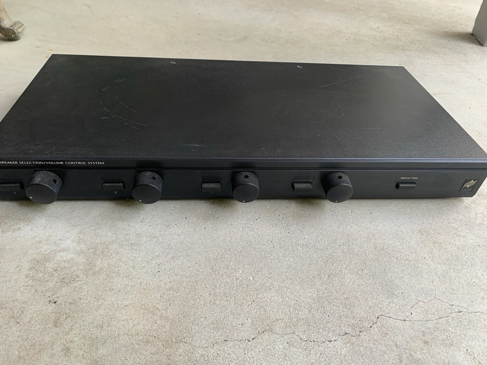 SVL-4 Speaker Selection Volume Control System