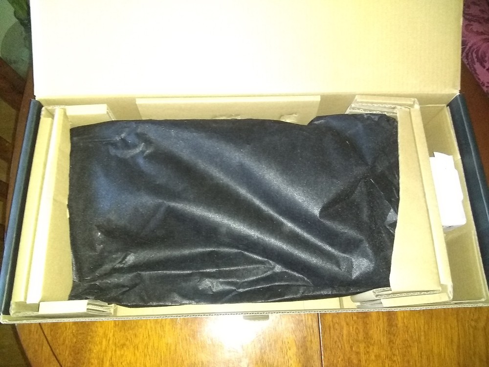 Zoom G5n Multi Effects Processor Pedal Board With Box and Extras