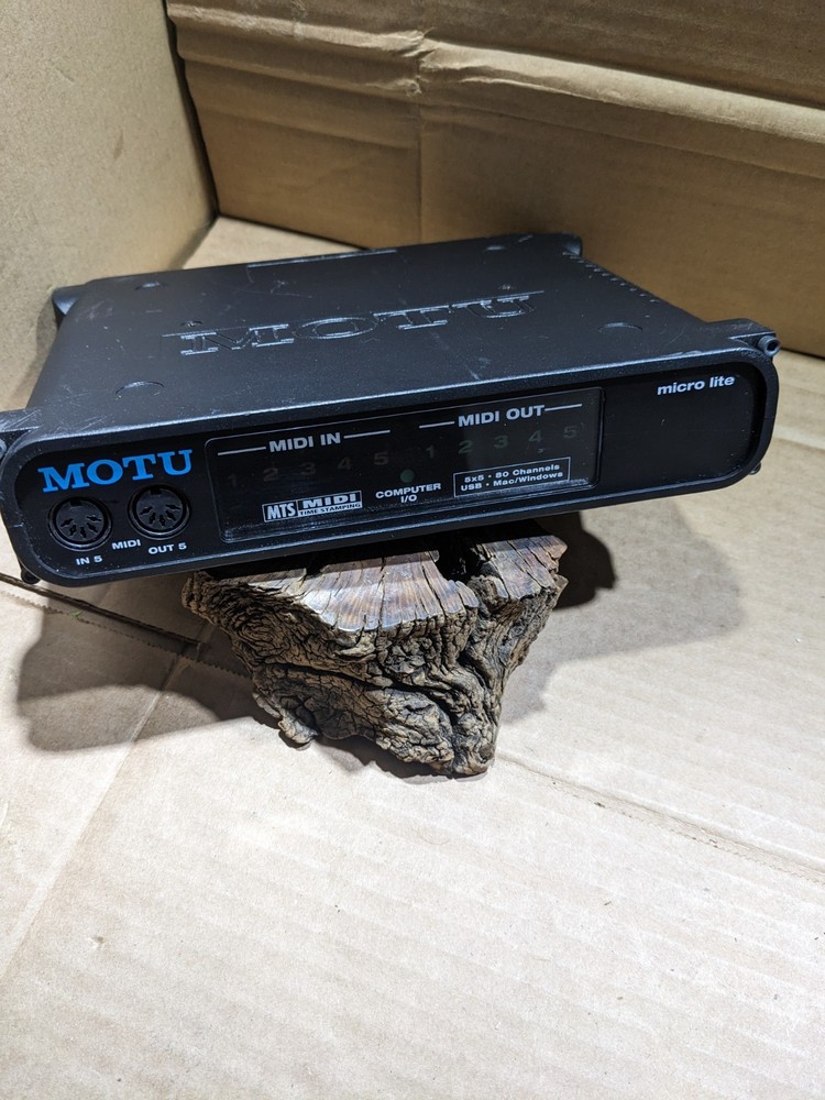 MOTU MicroLite 5x5 USB Bus-Powered MIDI Interface