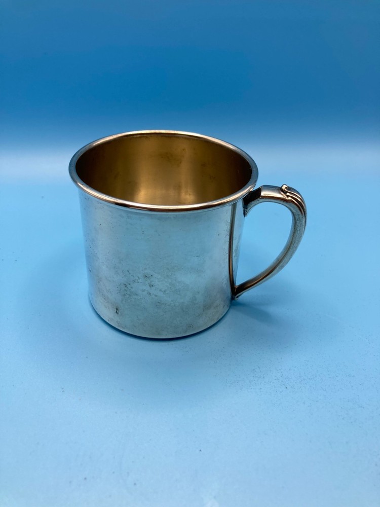 Vintage Oneida Silversmiths Silver Plate Baby Cup