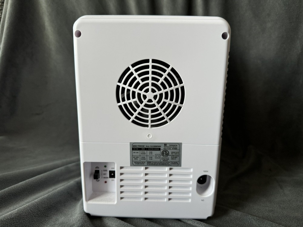 Personal Chiller Mini Fridge Small Space Cooler, White Marble