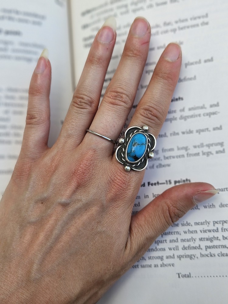 Vintage Sterling & Turquoise Ring - Size 8