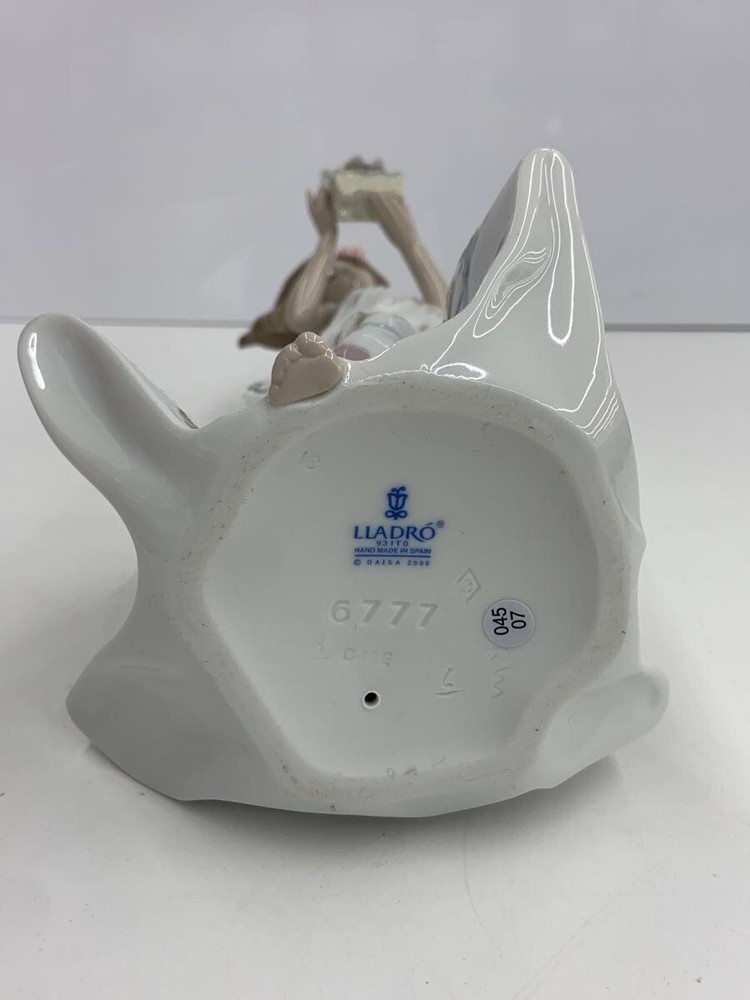 Lladro Interior Grocery WHT 6777 Used