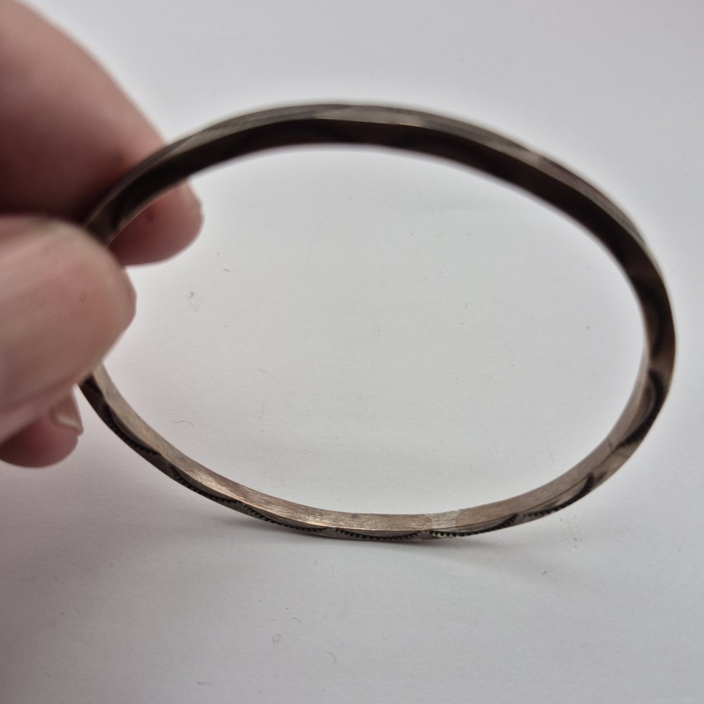 Native American Sterling Silver Braclete Size 8 "