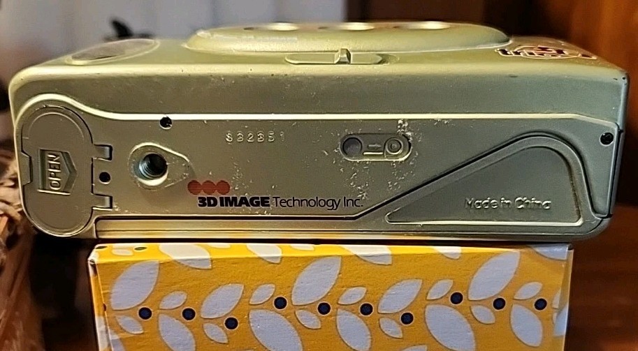 Trio 3D Automatic 35mm 3D Camera
