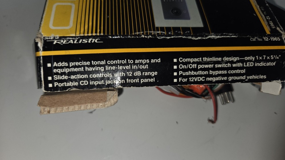 Realistic Stereo 7-Band Equalizer Under Dash - Great Sound Control