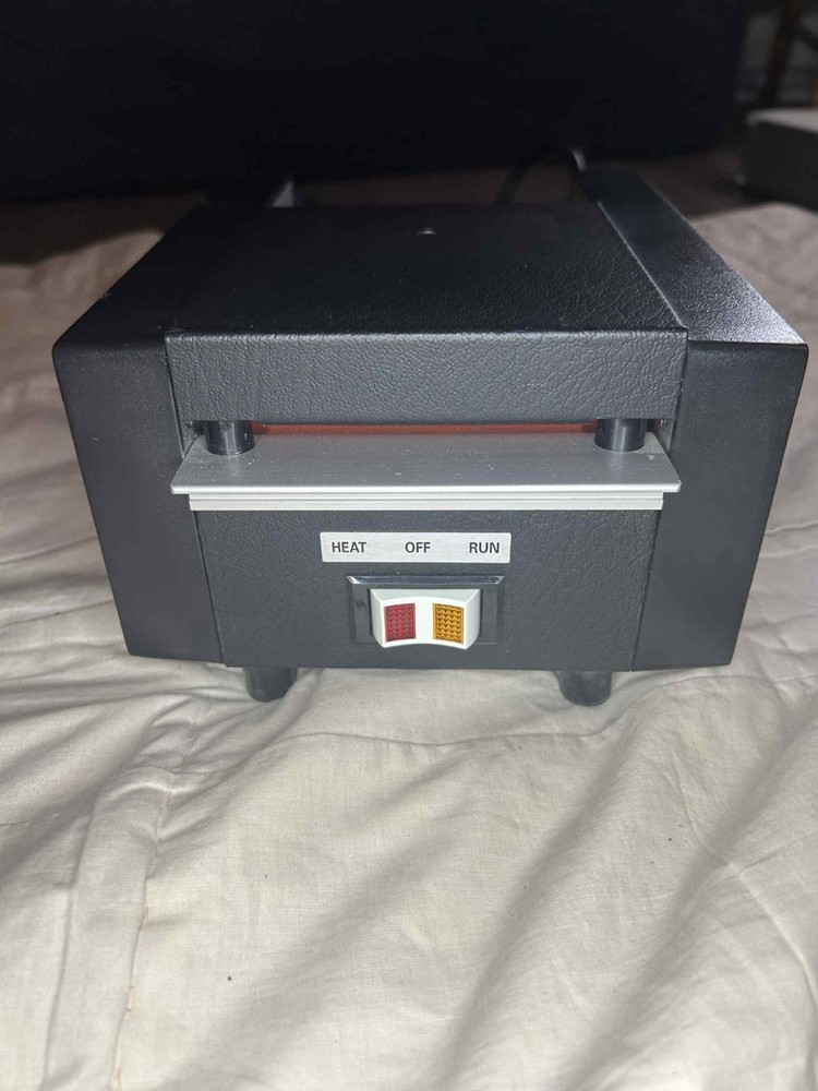 Model 5000 Laminator – 115V – Tested (Runs & Heats) – AS-IS