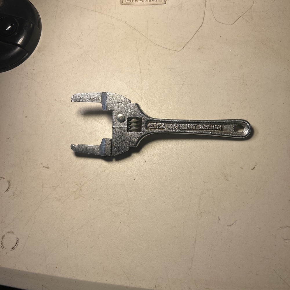 SLIP AND LOCK NUT WRENCH 10"
