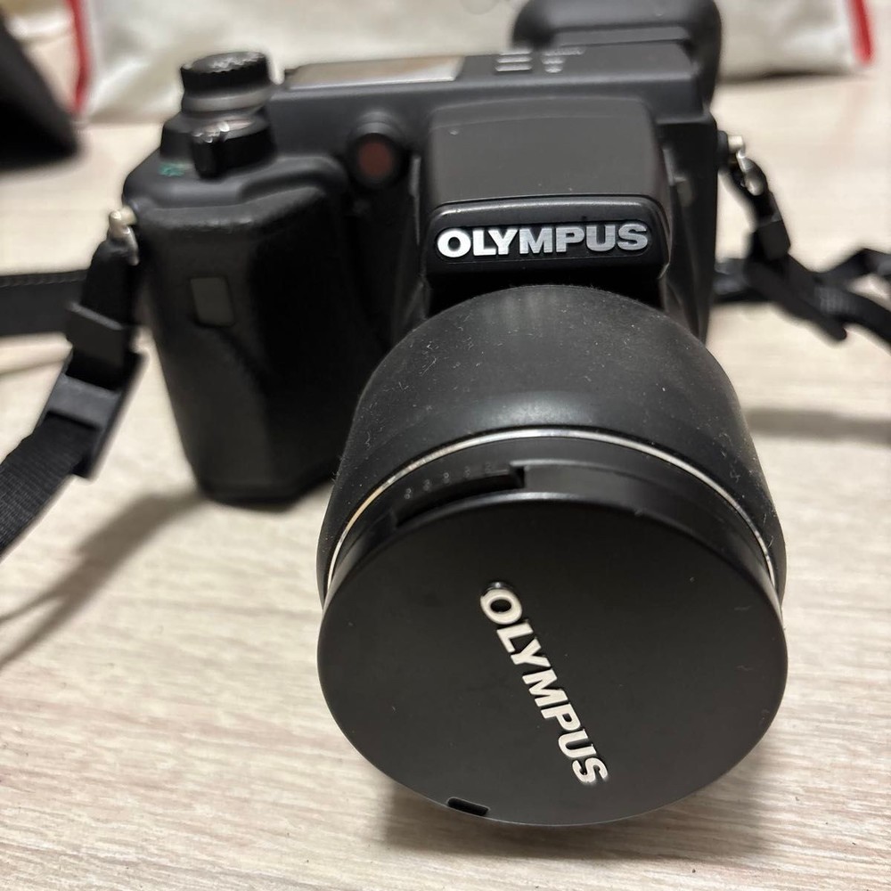 OLYMPUS Digital Camera, Black