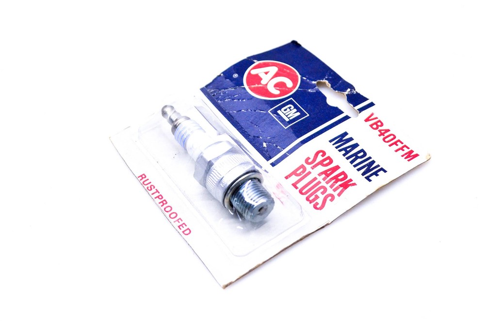 AC VB40FFM Marine Spark Plug NOS