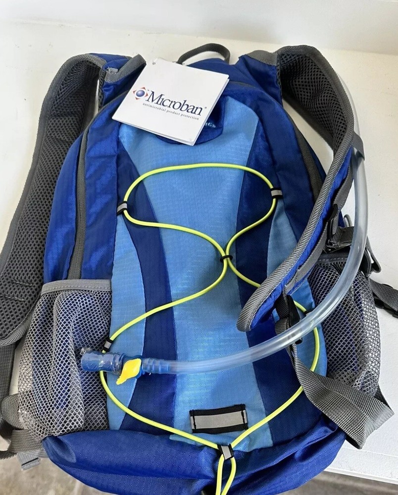 AdventureRidge NEW Hydration Backpack blue bladder hiking camping