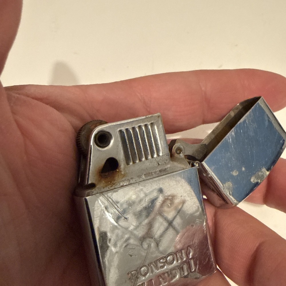 Vintage Ronson Wind II Lighter