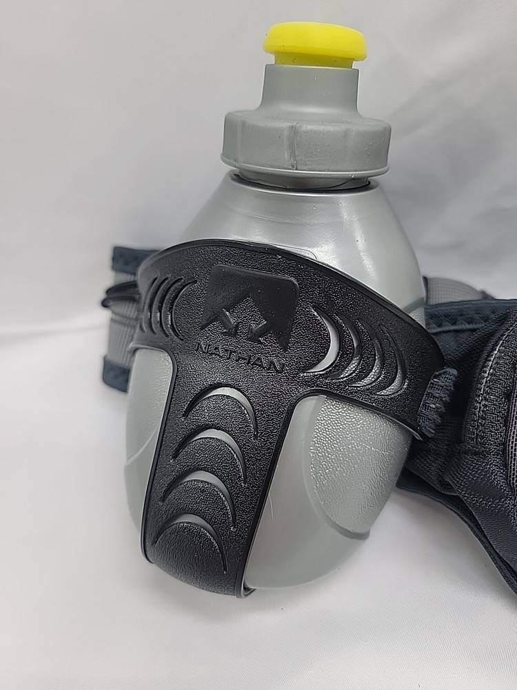 Nathan Speed 2 Hydration Energy Belt Front Pouch 2 Bottles Adjustable pack